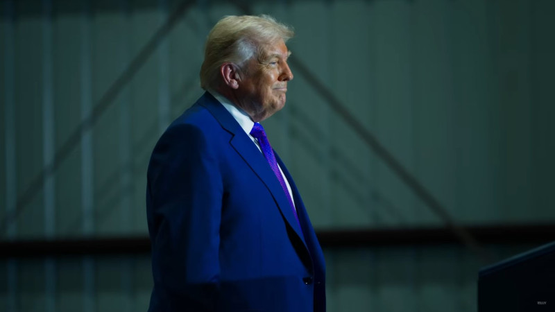 Эскалация конфликта: Трамп угрожает уничтожением ключевых военных объектов Ирана {city2}