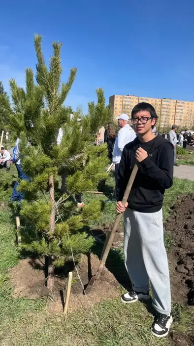 Учащиеся школ «Келешек мектептері» активно участвуют в акции «Таза Қазақстан» (4)