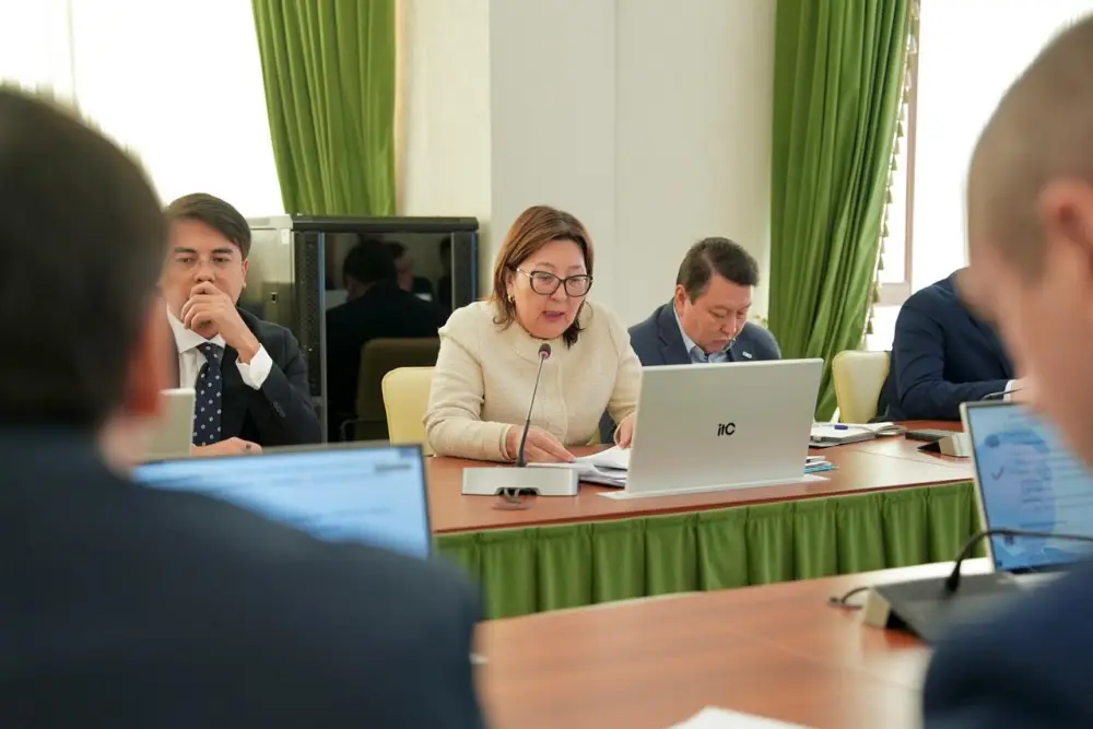 Работа для подростков: независимость или новая реальность? {city2}