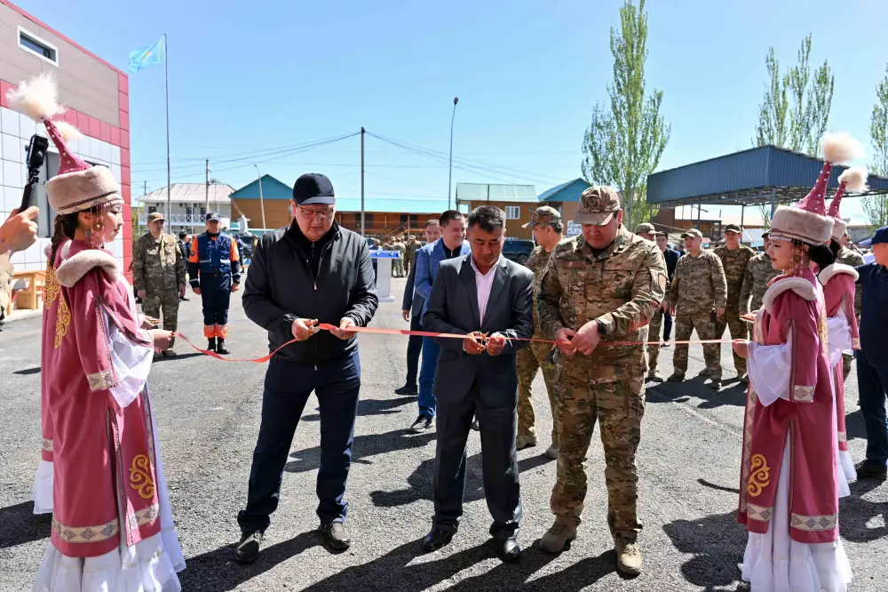 Открытие универсального спасательного подразделения на побережье озера Алаколь для обеспечения безопасности туристов {city2}