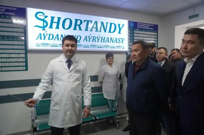Аким Акмолинской области посетил медицинские объекты Шортандинского района {city2}