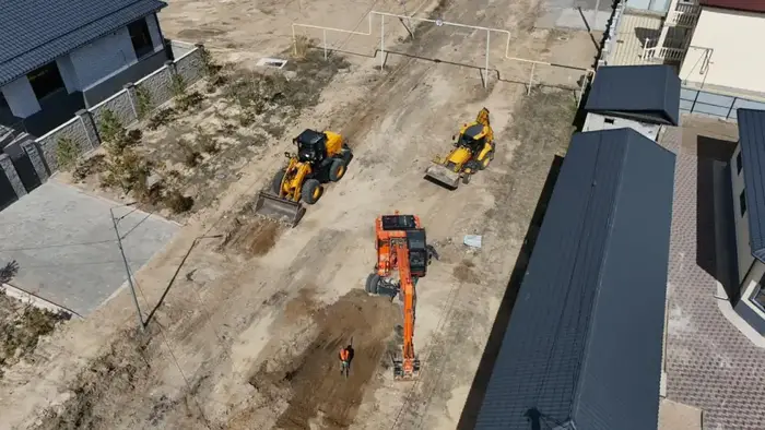 В Конаеве стартовали работы по реконструкции улицы М. Ауэзова {city2}