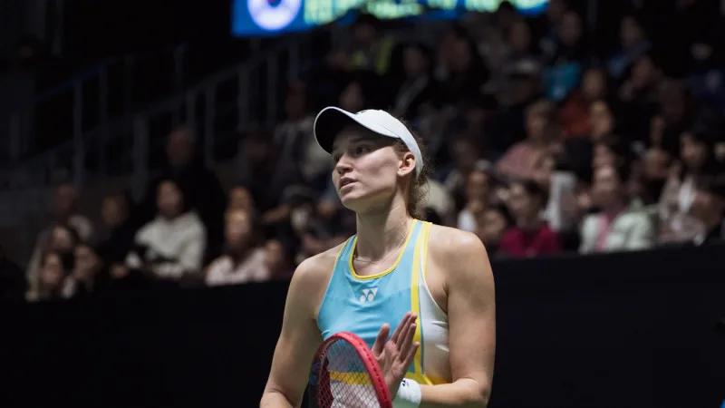 Елена Рыбакина обошла Арину Соболенко в чемпионской гонке WTA Race {city2}