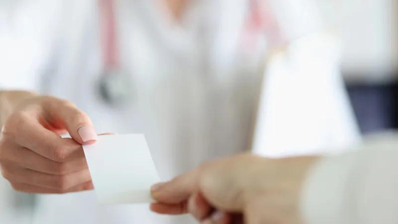 Минфин предлагает указывать ИИН пациентов в чеках за медуслуги: кто окажется под прицелом нововведения? {city2}