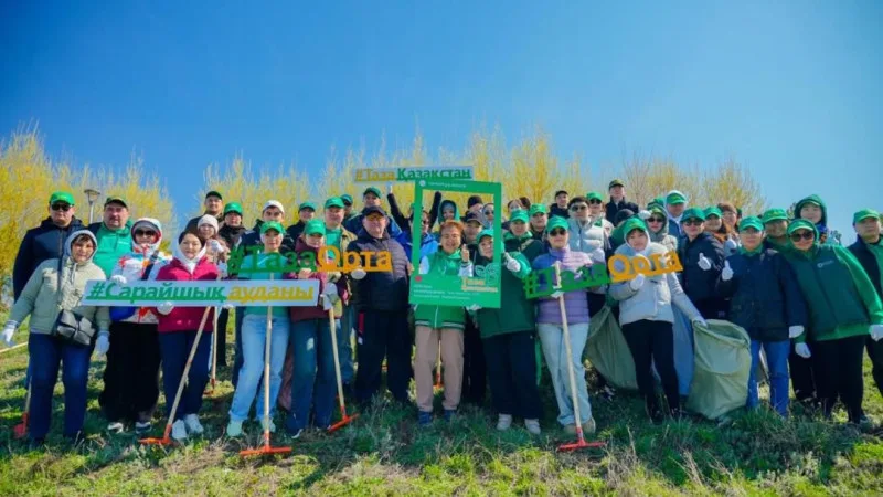 40 тысяч участников акции 'Таза аула' в Астане: значительное улучшение санитарного состояния города и повышение экологической осведомленности населения {city2}