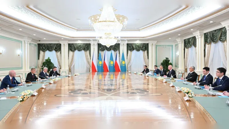 Токаев и премьер Чехии обсудили сотрудничество в области энергетики и визового режима {city2}