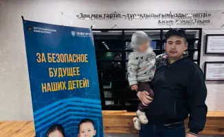 Лейтенант юстиции Руслан Тимиров вернул потерявшуюся девочку родителям на оживлённой улице