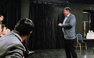 Обсуждение новой Конституции Казахстана: артисты и работники театра о будущем общества и культуры