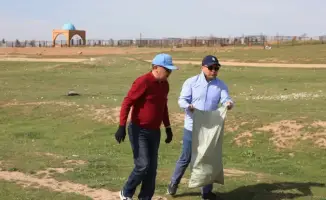 Субботник в Сарыагаше: город преображается