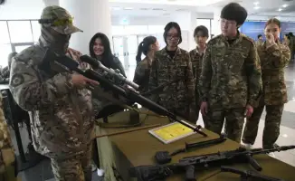 Военно-патриотическая акция в Астане: проводам призывников в армию уделено внимание с международной точки зрения