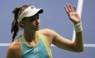 Елена Рыбакина: Теннисная буря в Штутгарте — триумфальная победа над Каролиной Муховой