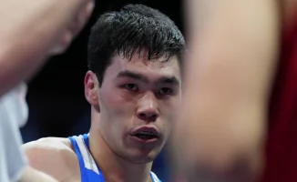 Казахстанский боксер Сабыржан Аккалыков нокаутировал соперника и обеспечил себе место в финале чемпионата Азии 2026 года, что открывает новые перспективы для развития бокса в стране.