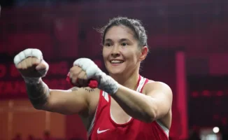 Казахстанская сборная блестяще стартовала на Кубке мира по боксу: победа Кызайбай, нокаут и захватывающий камбэк