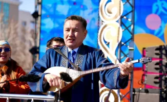 Мартовские метаморфозы: чиновники Казахстана в танце праздников и страданий