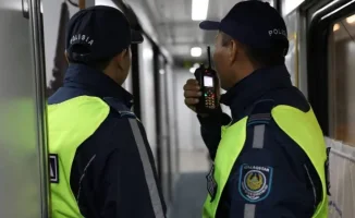 23 апреля в Казахстане: 'Пенсионные сети рвутся, законы меняются, а полицейские попадают в ловушку' - дайджест главных событий дня от Tengrinews.kz. В центре внимания: снятие пенсионных ограничений, новый закон, который может изменить правила игры, и заде