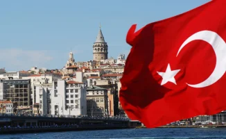 Сын президента Уганды требует от Турции миллиард и красавицу