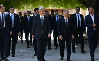 Токаев и Мирзиёев посетили мавзолей Бахауддина Накшбанди в Бухаре