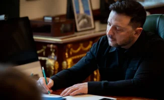 Украина выходит на мировой рынок вооружений: Зеленский объявил о начале экспорта беспилотников, ракет и боеприпасов