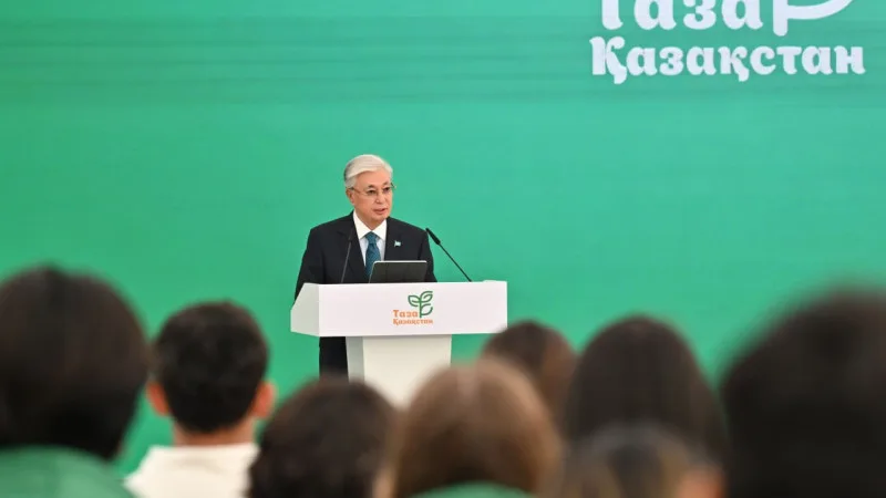 Токаев: Защитим братьев наших меньших — жестокость не пройдет мимо в 'Таза Қазақстан' {city2}