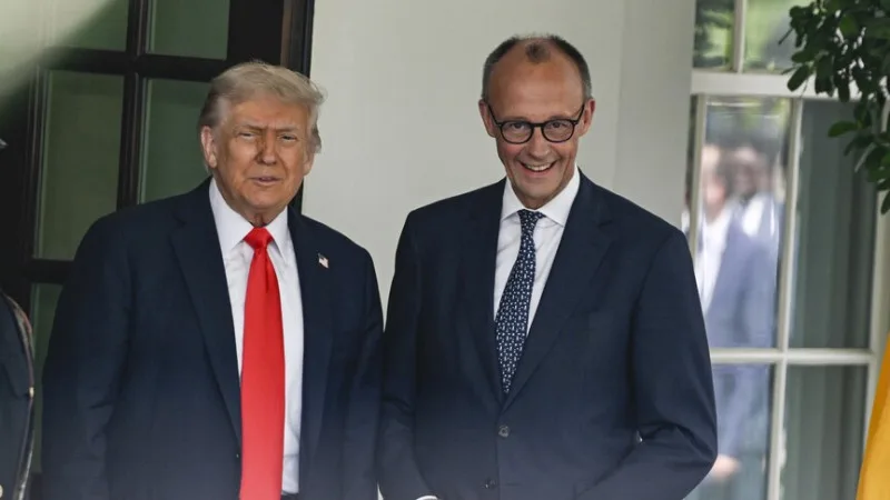 Трамп советует Мерцу сменить курс: от иранских песков к украинским ветрам {city2}
