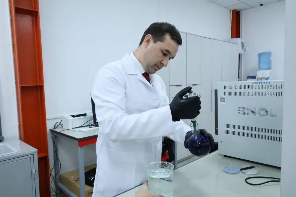 Участие казахстанского ученого в разработке экологически чистых технологий для достижения углеродной нейтральности страны {city2}