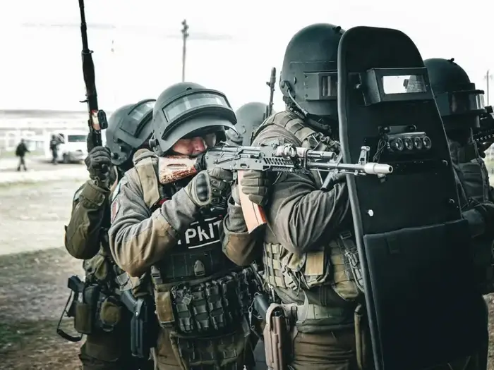 Учения по борьбе с терроризмом в Бескарагайском районе: оценка готовности правоохранительных органов к угрозам {city2}