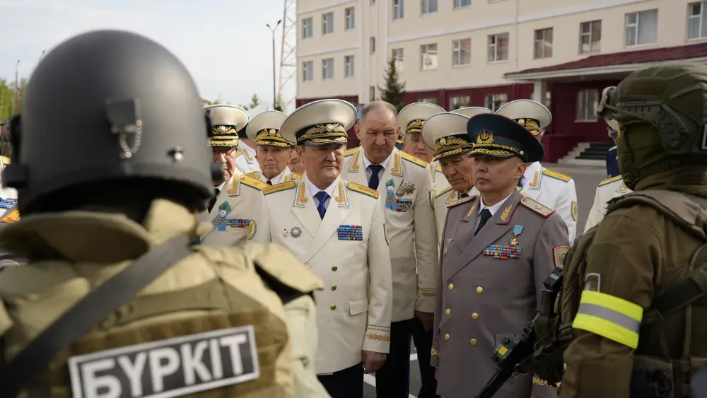 Встреча Генерального Прокурора с военнослужащими в Нур-Султане {city2}