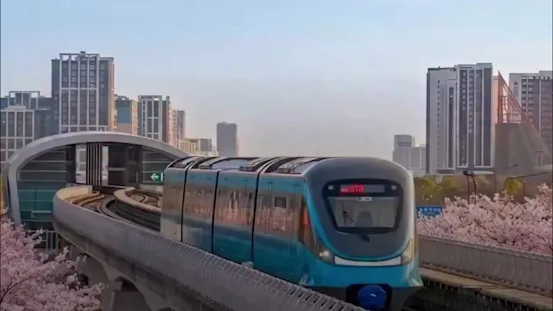 LRT в Астане: 20 лет ожидания, поезд над городом и билет за 200 тенге {city2}