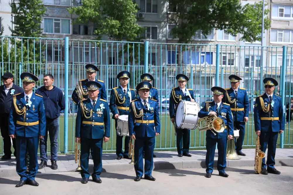 Поздравление ветерана в Актобе от Президента {city2}