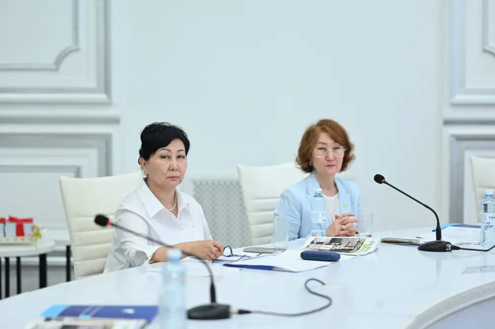 Научно-практическая конференция отметила презентацию первой монографии о Мухтаре Арыне {city2}