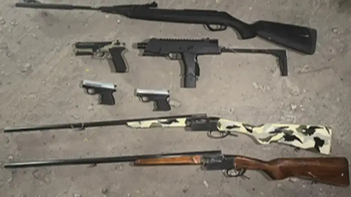 Об изъятии оружия и боеприпасов (8)