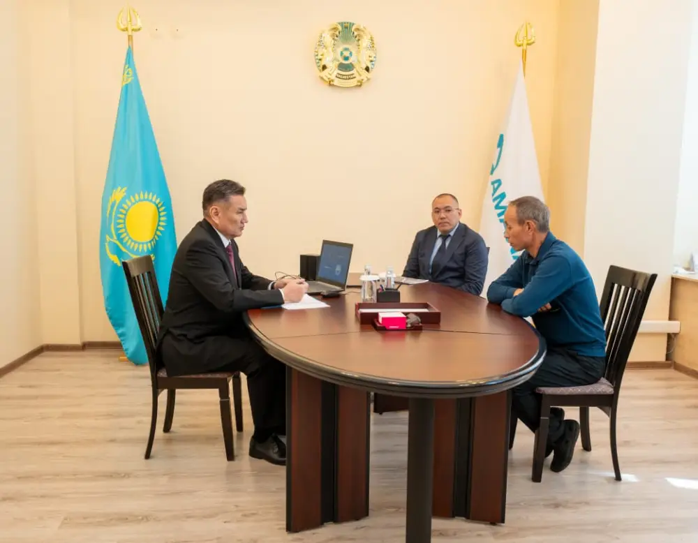 На приеме у акима ВКО жители региона поднимали вопросы жилья, теплоснабжения, предпринимательства (9)