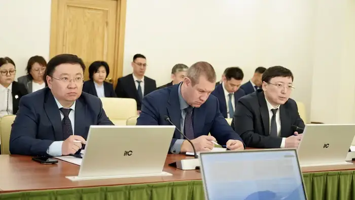 Цифровая трансформация социальных услуг: международный опыт автоматизации мер поддержки граждан {city2}
