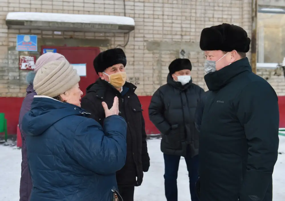 Лифтовая проблема в СКО: четверть века пешком на 9 этаж (5)