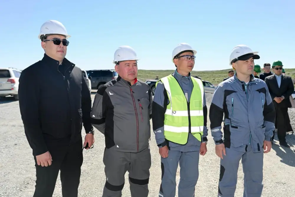 Аким области ознакомился с работой месторождения «Сарыбулак» (5)