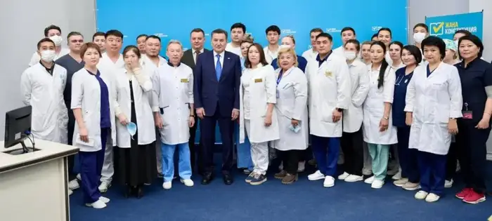 Восточный Казахстан отмечает вклад медицинских сестёр в здравоохранение в международный день {city2}