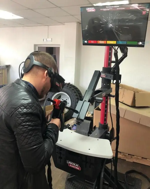 Развитие дуального образования: в Темиртауском колледже открылись новые лаборатории и подписаны соглашения с предприятиями (5)