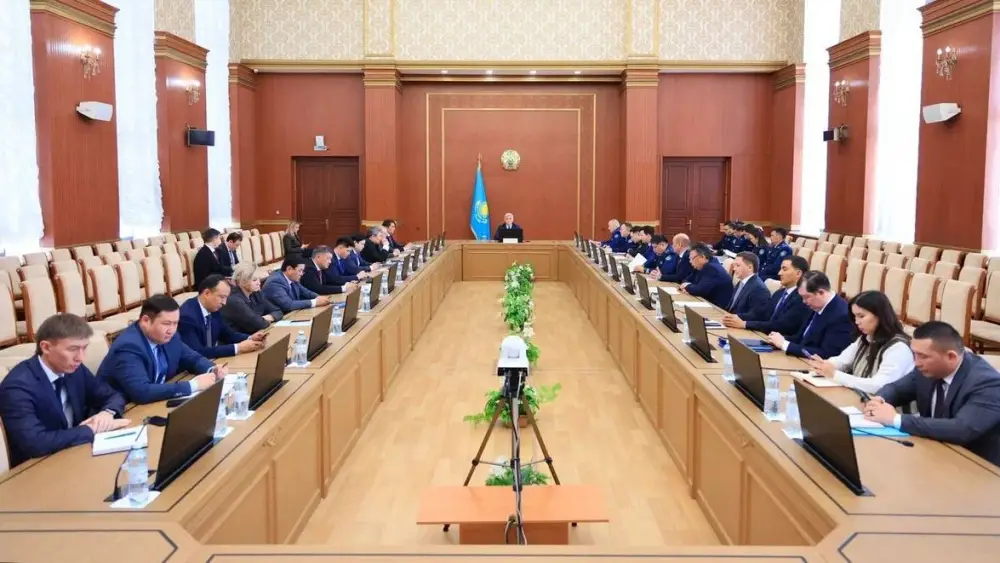 Успехи Карагандинской области в борьбе с преступностью через отказ от алкоголя и внедрение цифрового контроля {city2}