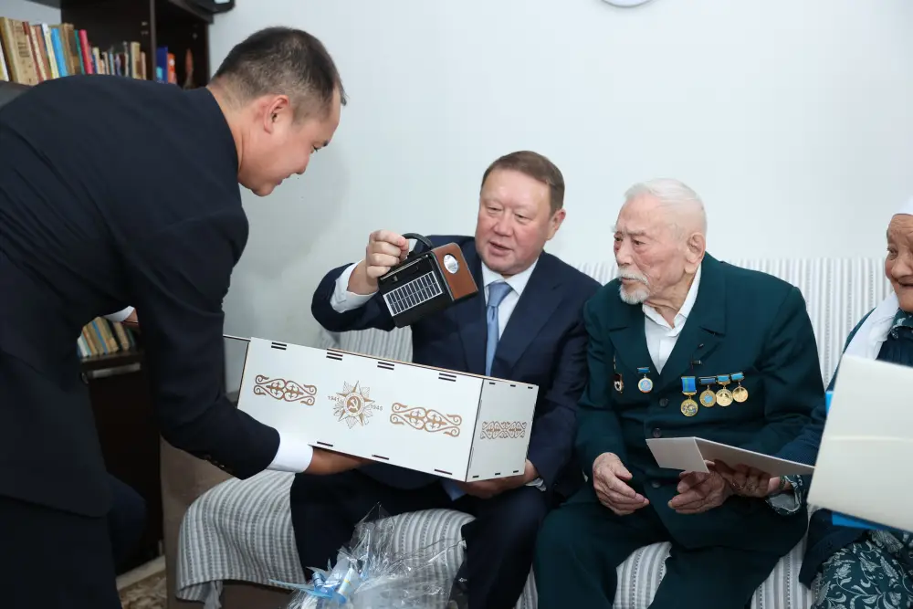 Поздравление ветеранам Великой Отечественной войны вклад в историю и развитие региона {city2}