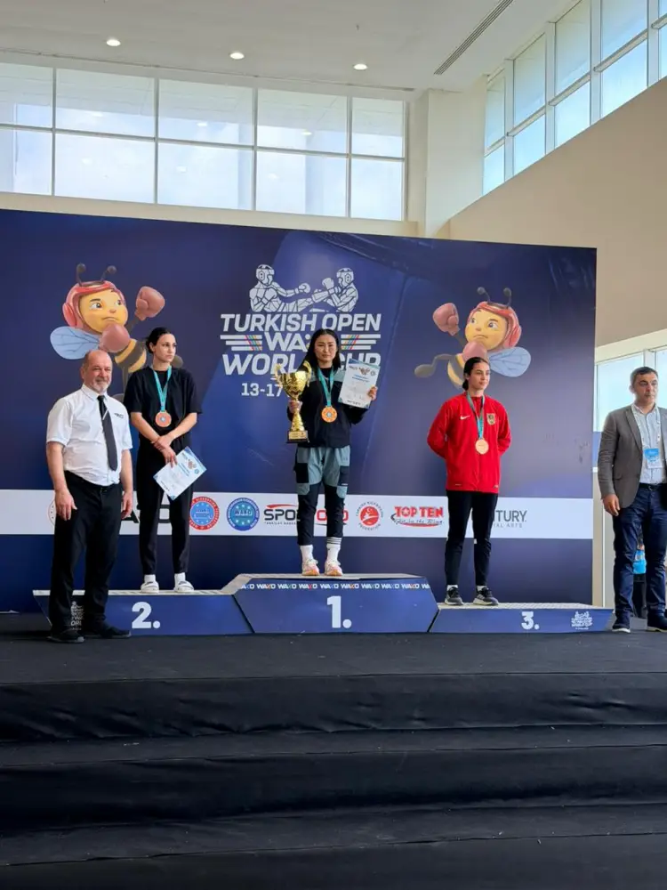 Чемпионат мира по кикбоксингу золото для радиотелефонистки из ВКО {city2}