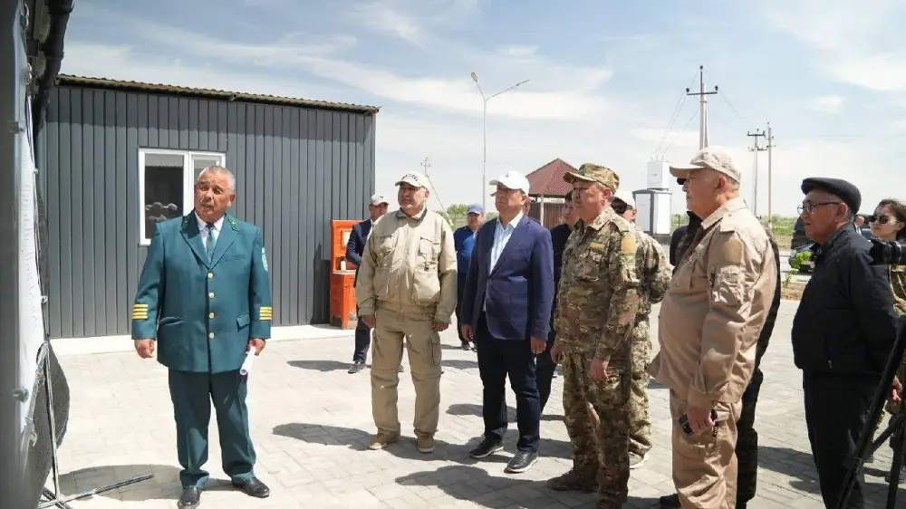 Пресс-тур в Кызылординской области: итоги лесомелиоративных работ на осушенном дне Аральского моря {city2}