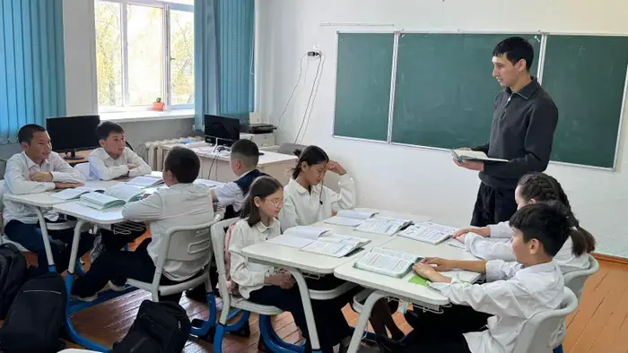 В Павлодарской области учителя активно внедряют ChatGPT в образовательный процесс: почти 4000 педагогов получили доступ к инновационной платформе в рамках пилотного проекта ChatGPT Edu. {city2}