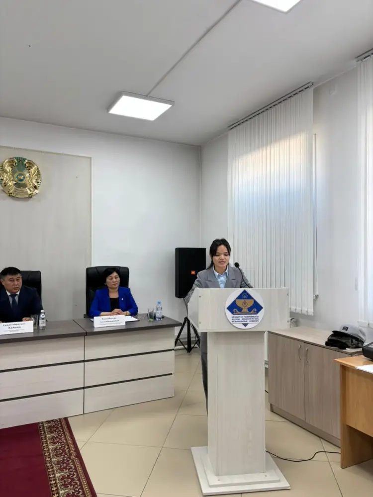 Проведена профориентационная встреча с участием представителей и выпускников Alikhan Bokeikhan University (6)