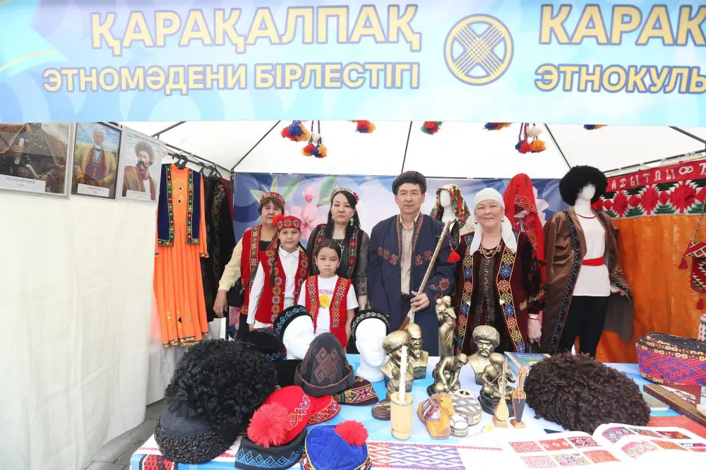 В Алматы в честь Дня единства народа Казахстана проходит гастрономическая ярмарка {city2}