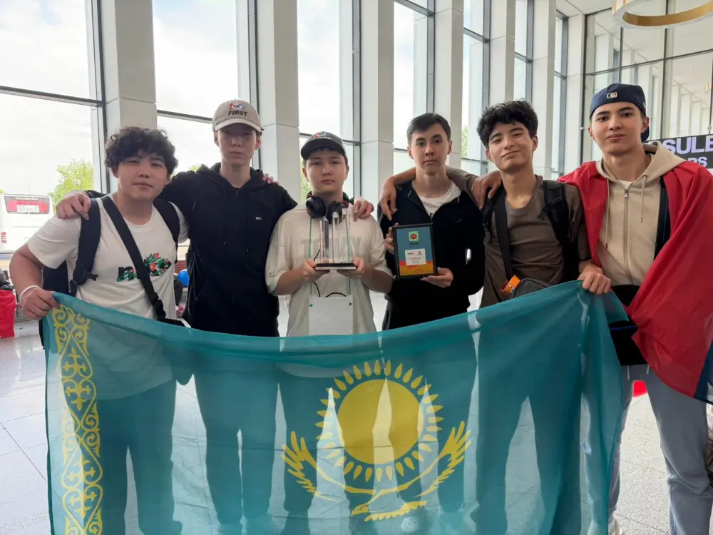 Школьники из Астаны вернулись с чемпионата мира по робототехнике в Хьюстоне с первым местом в номинации Sustain the World {city2}