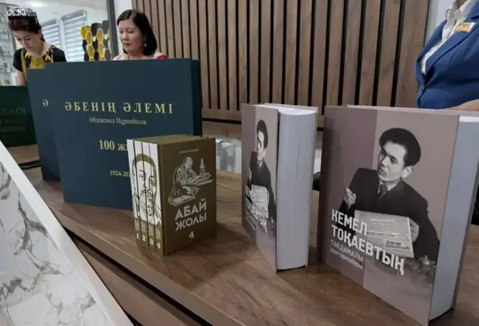 ПРЕДСТАВИТЕЛИ ИНТЕЛЛИГЕНЦИИ ТУРКЕСТАНА СОВЕРШИЛИ ЛИТЕРАТУРНУЮ ПОЕЗДКУ В УЗБЕКИСТАН (3)