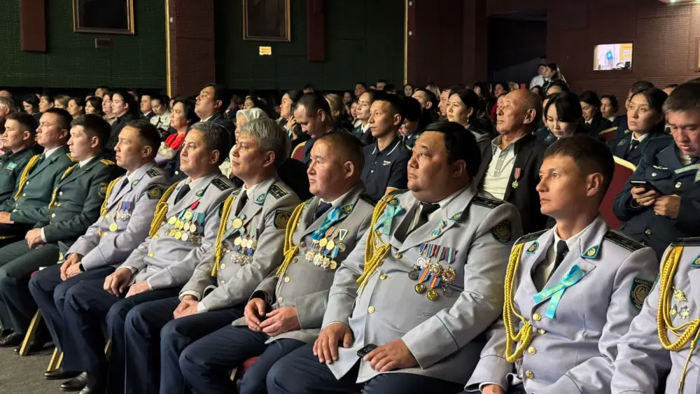 Первый ведомственный хор УИС в Павлодаре: объединение сотрудников через музыку {city2}