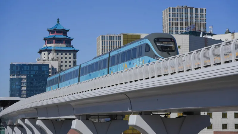Будущее 'Астана LRT': станет ли новый транспортный проект доступным для местных жителей или только для туристов? {city2}