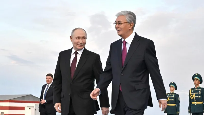 Президент России Владимир Путин прибыл с государственным визитом в Астану: встреча с Касым-Жомартом Токаевым {city2}