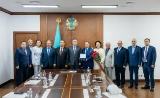 Кенжебай Маденов Халық қаһарманы посмертное награждение ВОВ мужество бои благодарности семье